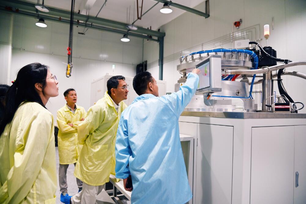 大功率金刚石生长系统